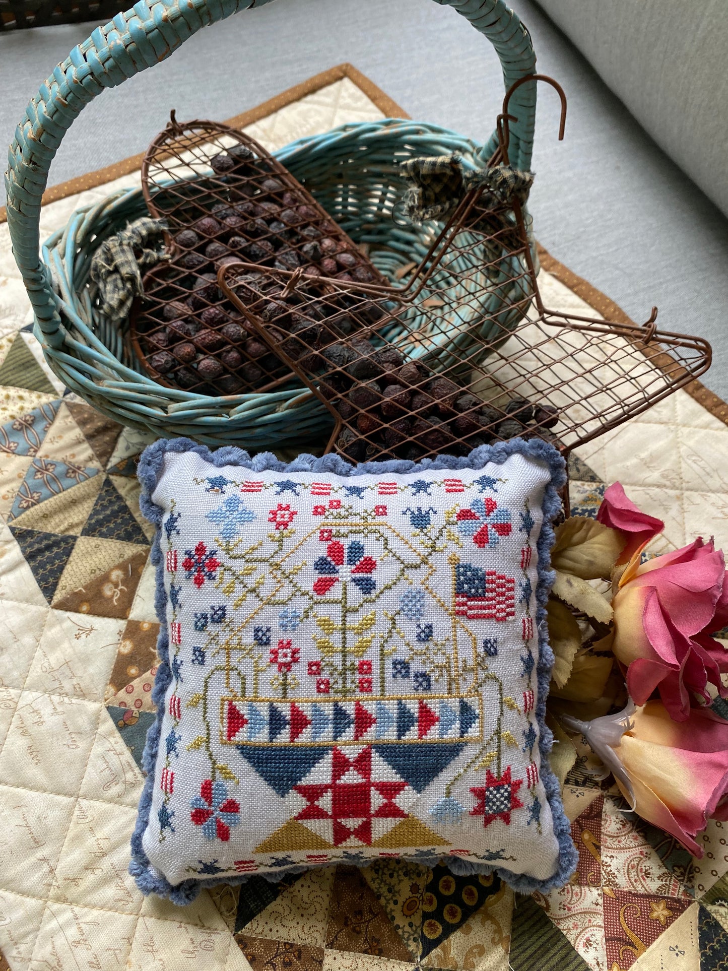 Betsy's Patriotic Basket - 4th of July - PDF