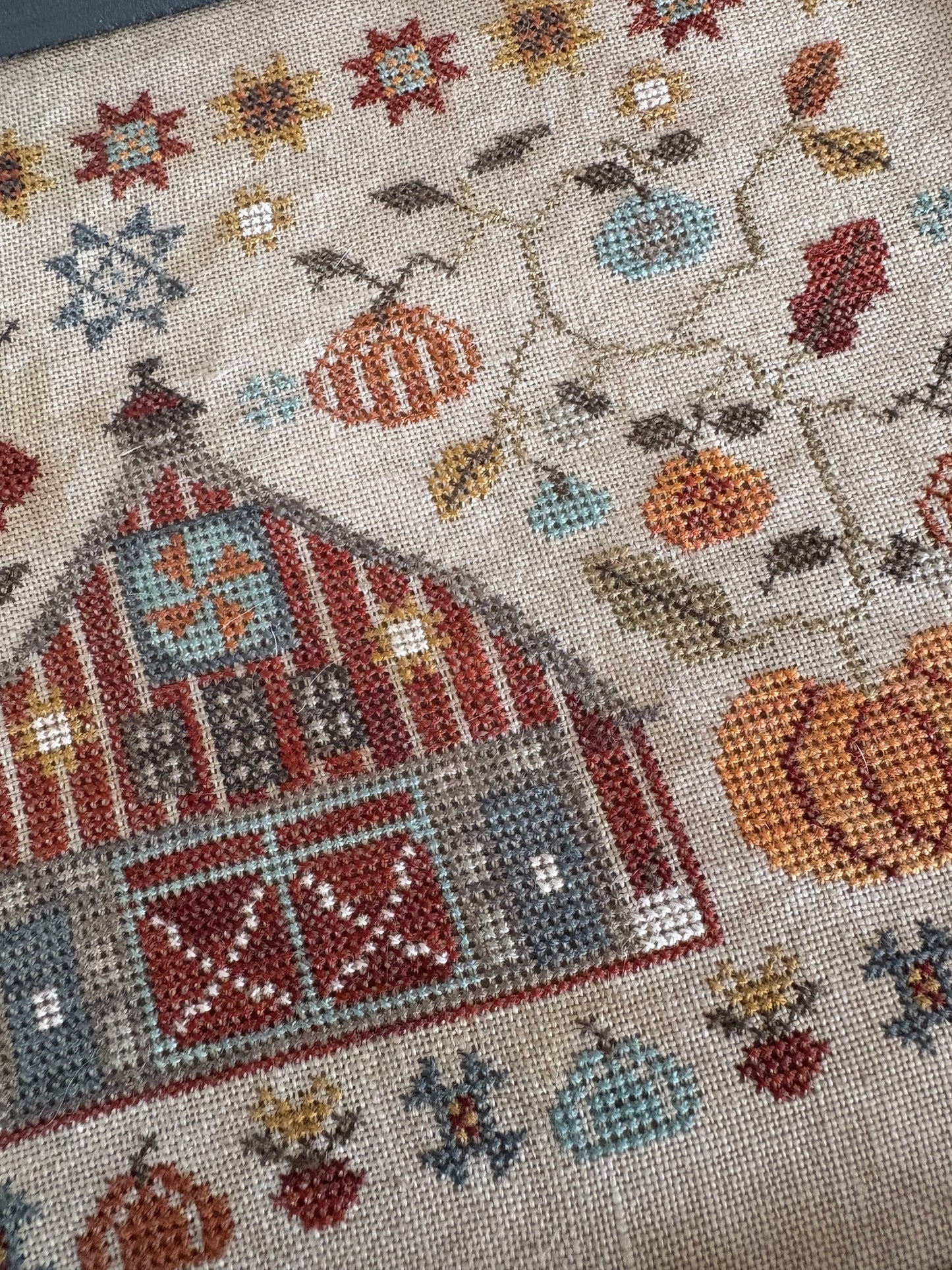 Autumn Quilt Barn PDF