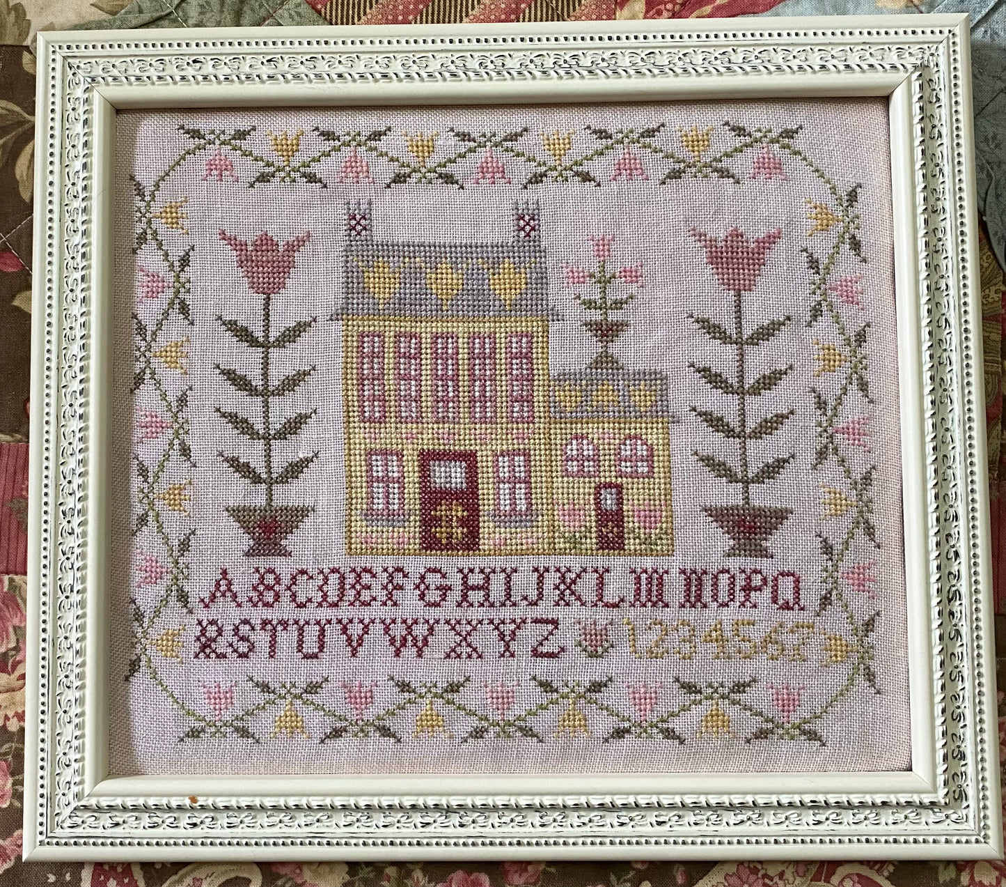 Tulip House Sampler PDF